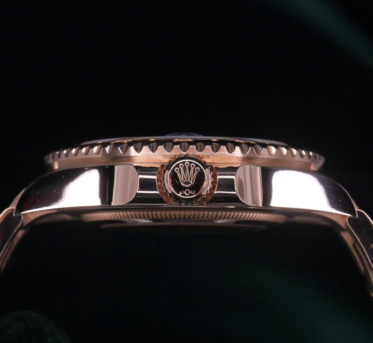 Rolex Gmt-master Ii Mint Complete Set Gmt-master Ii Root Beer Black Dial Black Brown 18k Rose Gold 126715chnr