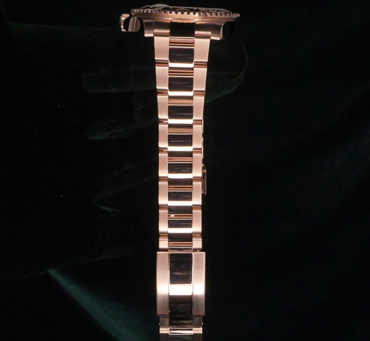 Rolex Gmt-master Ii Mint Complete Set Gmt-master Ii Root Beer Black Dial Black Brown 18k Rose Gold 126715chnr