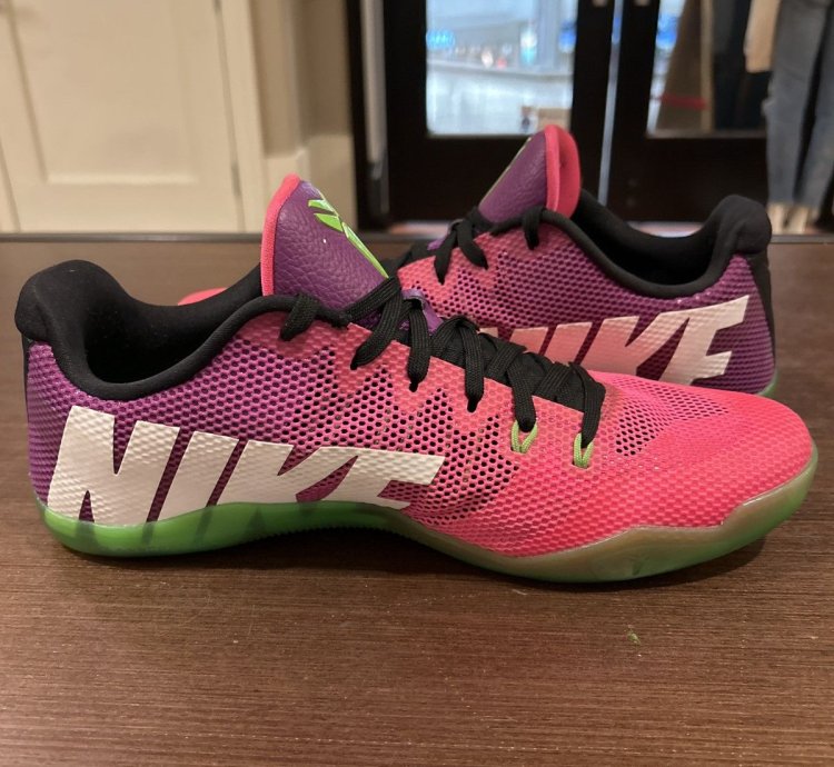 Nike Kobe 11 Em Low Mambacurial
