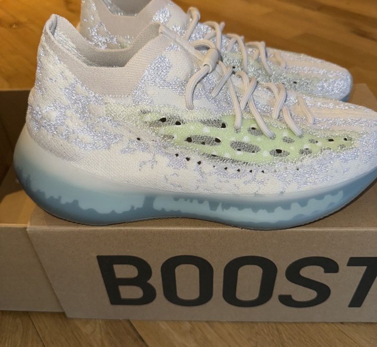 Adidas Yeezy 380 Alien Blue Size 12 5 Gw0304