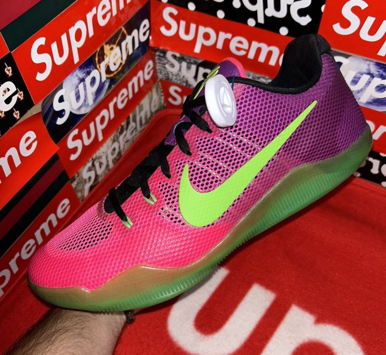 Nike Kobe 11 Em Low Mambacurial 836183-635 Size 12
