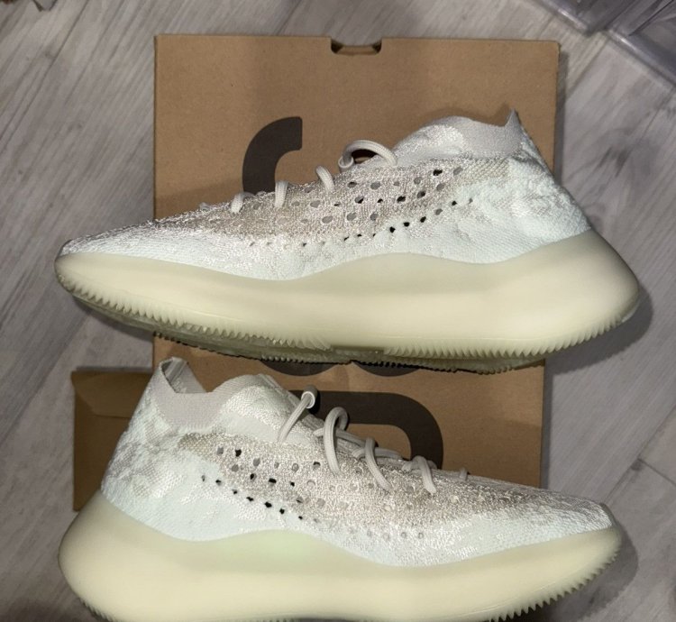 Adidas Yeezy 380 Calcite Glow
