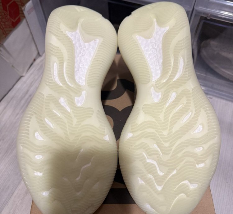 Adidas Yeezy 380 Calcite Glow