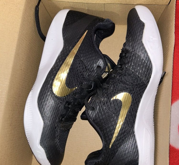 Nike Kobe 11 Id 865773-994 Size 7 5 Nikeid Mamba