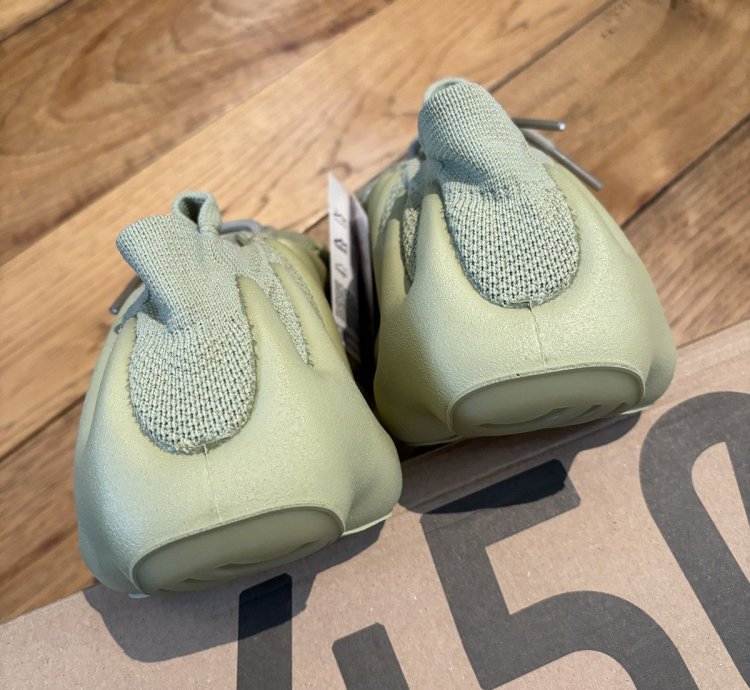 Adidas Yeezy 450 Resin