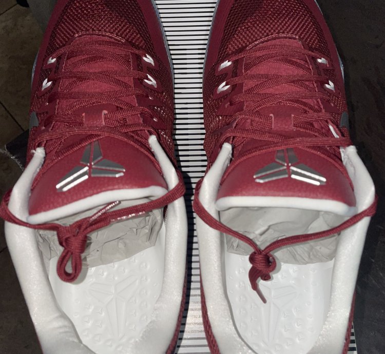 Nike Kobe 11 Low Tb Maroon Kobe Xi Size 18 New