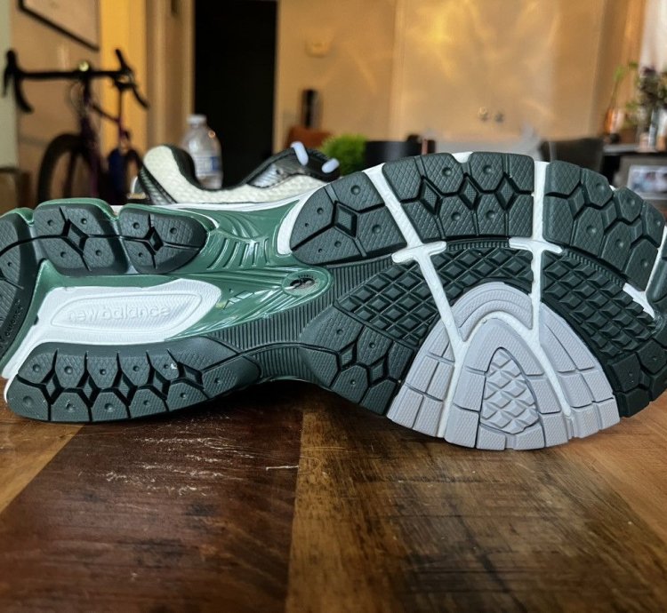 New Balance Aime Leon Dore 860v2 Green