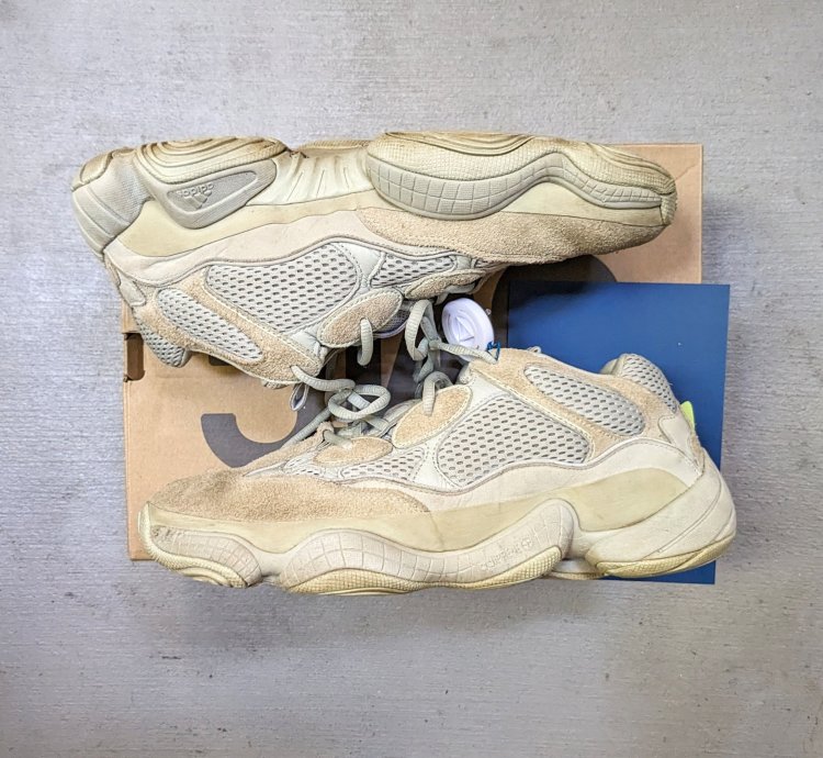Adidas Yeezy 500 Salt Size 11 Suede Kanye West Ye Ee7287