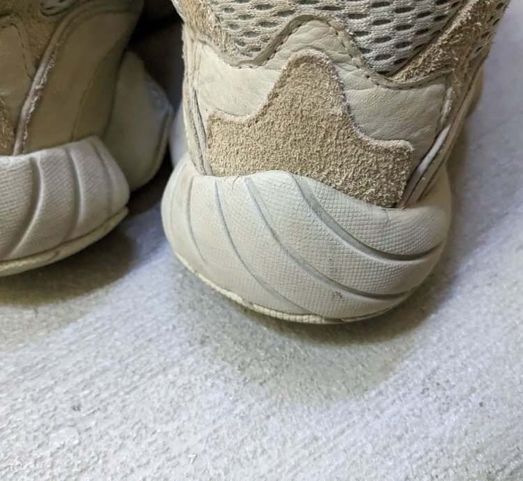 Adidas Yeezy 500 Salt Size 11 Suede Kanye West Ye Ee7287