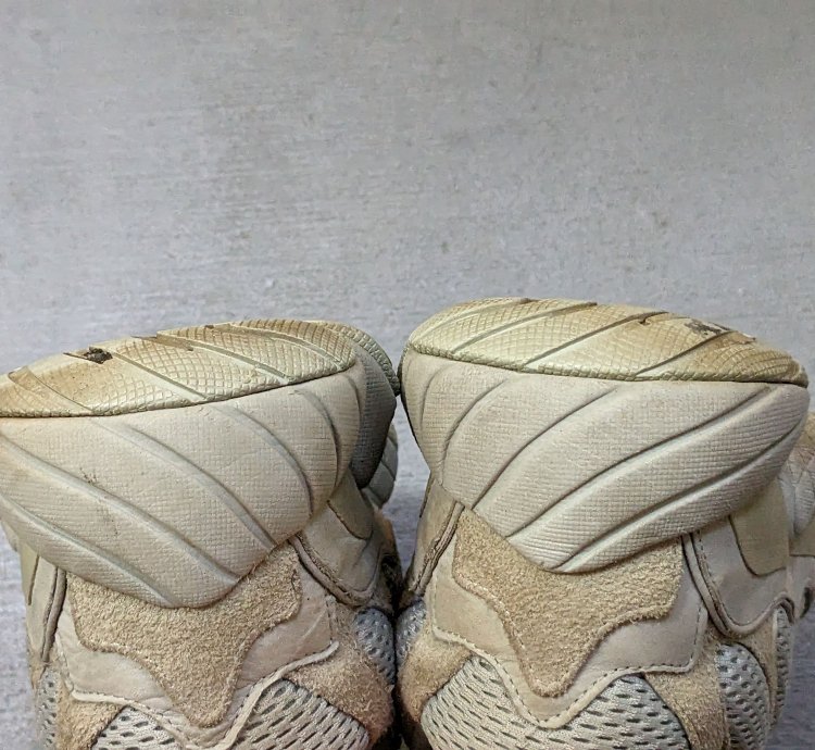 Adidas Yeezy 500 Salt Size 11 Suede Kanye West Ye Ee7287