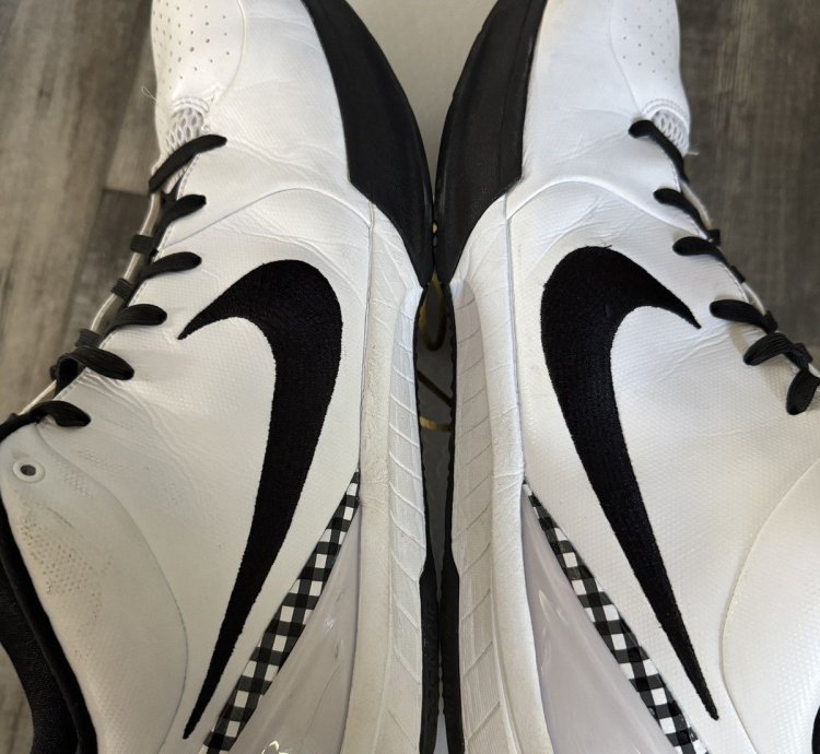 Nike Kobe 4 Protro Gigi Mambacita Size 17