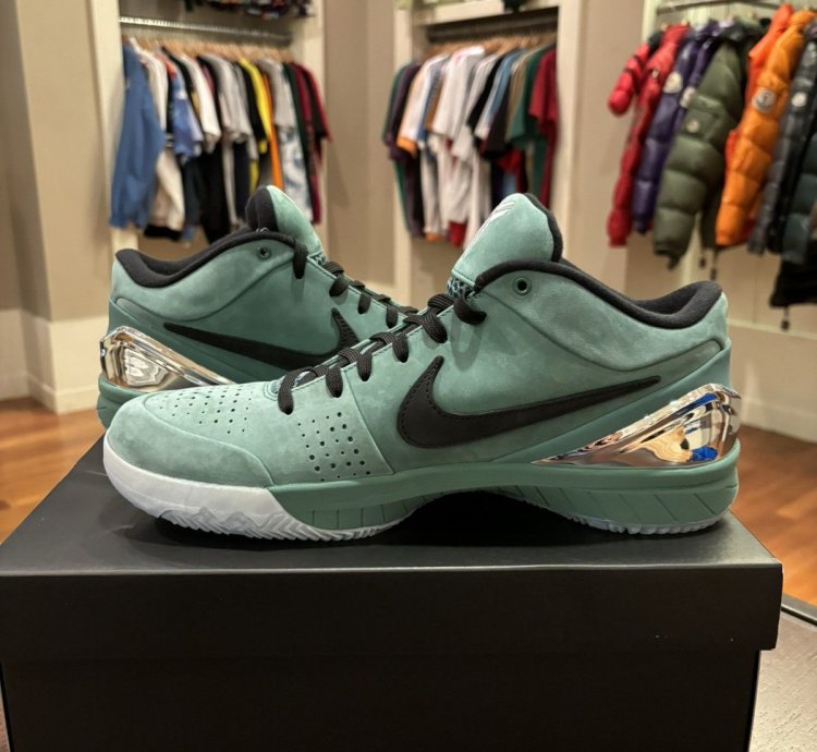 Nike Kobe 4 Protro Girl Dad
