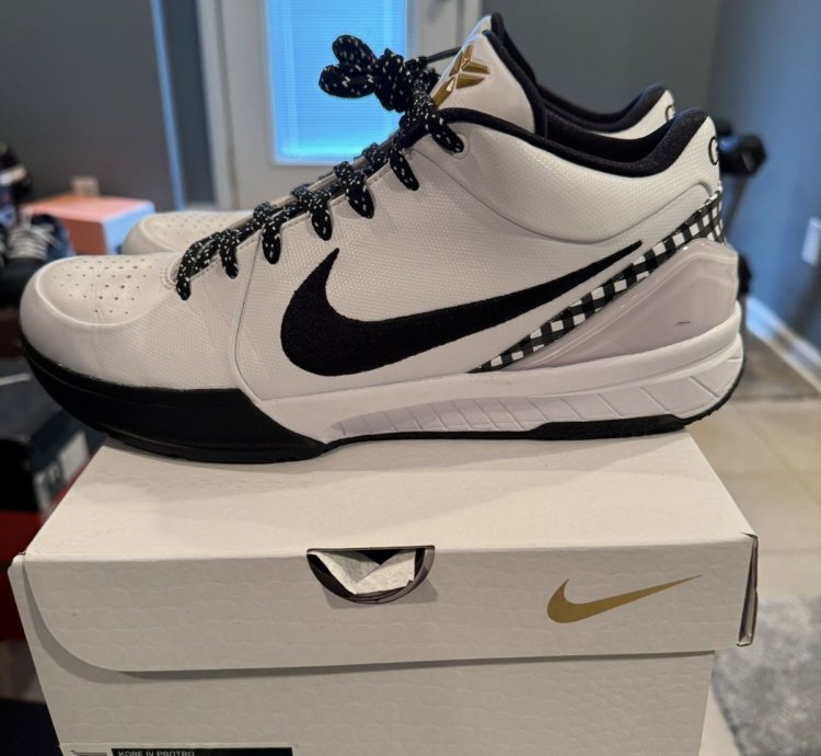 Nike Kobe 4 Protro Mambacita Gigi