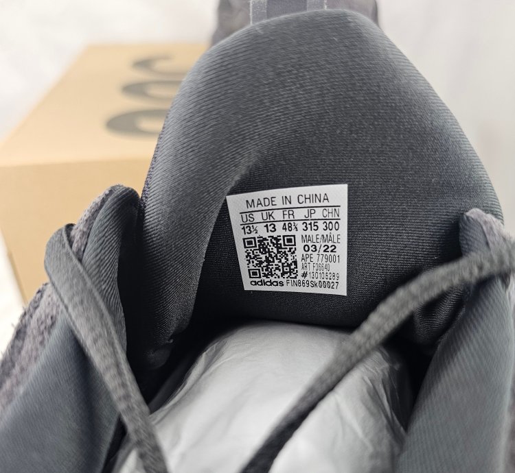 Adidas Yeezy 500 Utility Black By Kanye Men Size 13 5 Us
