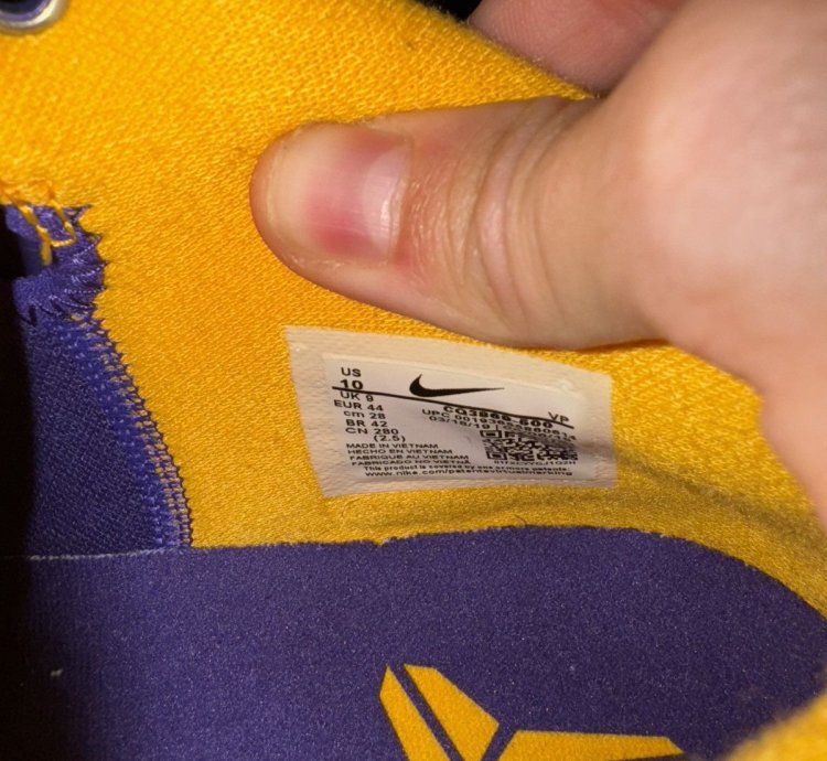Nike Kobe 4 Protro Undefeated Lakers size 10