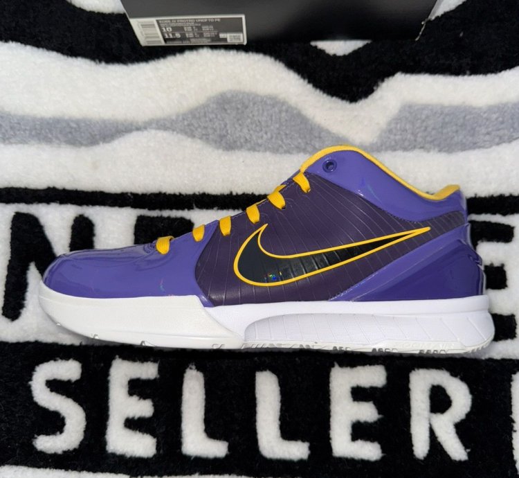 Nike Kobe 4 Protro Undefeated Lakers size 10