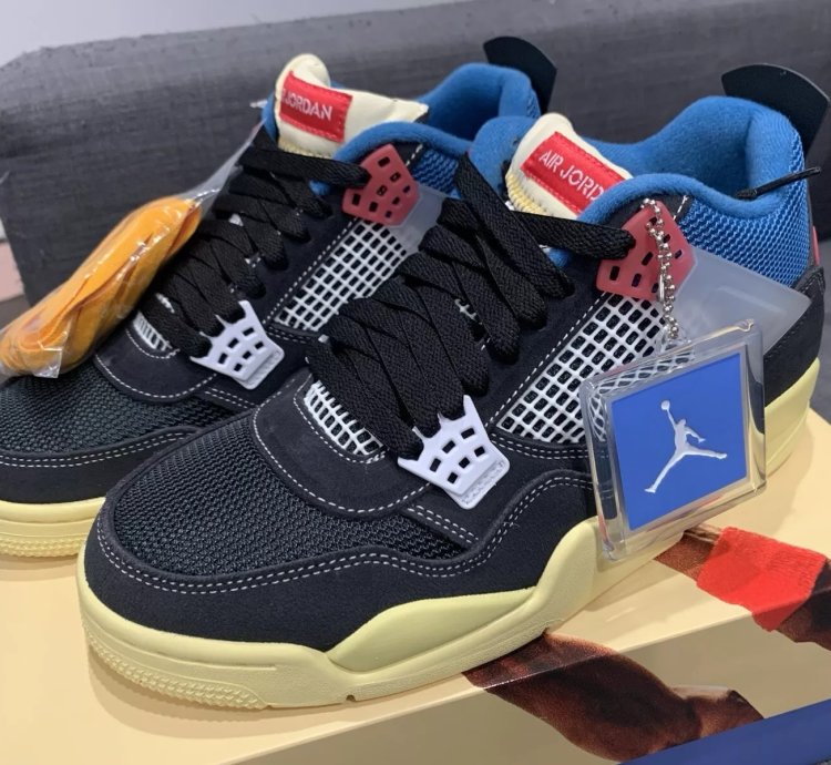 Jordan 4 Retro Union Off Noir