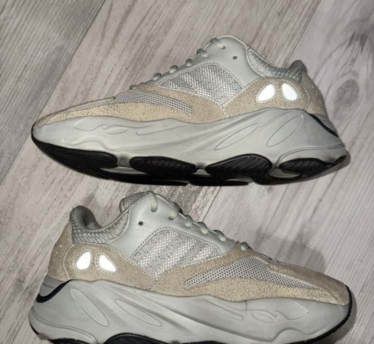 Adidas Yeezy 700 Salt 2019