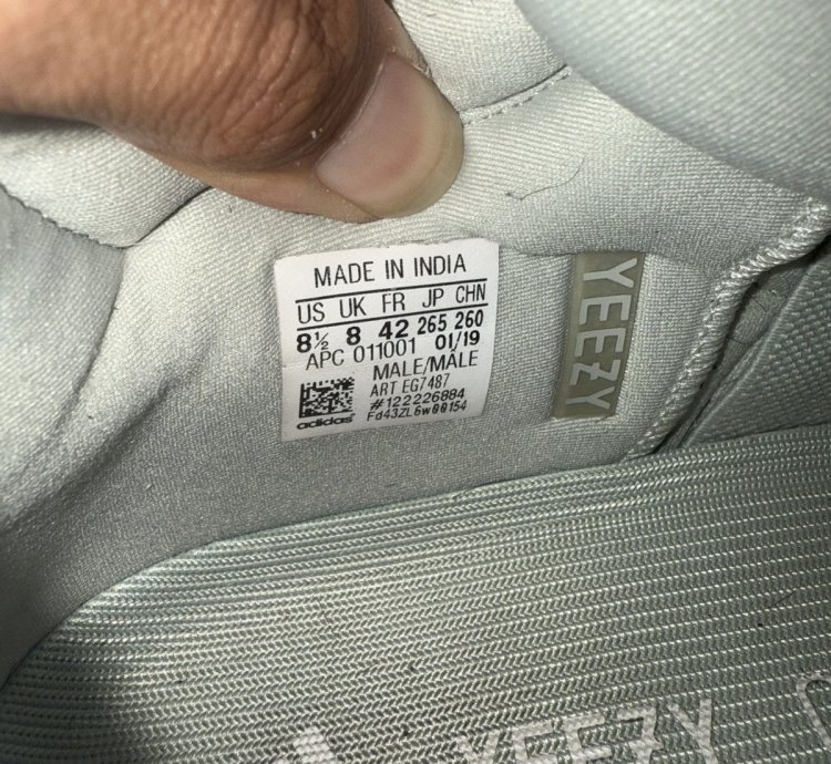 Adidas Yeezy 700 Salt 2019