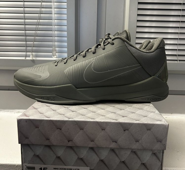 Nike Kobe 5 Fade To Black