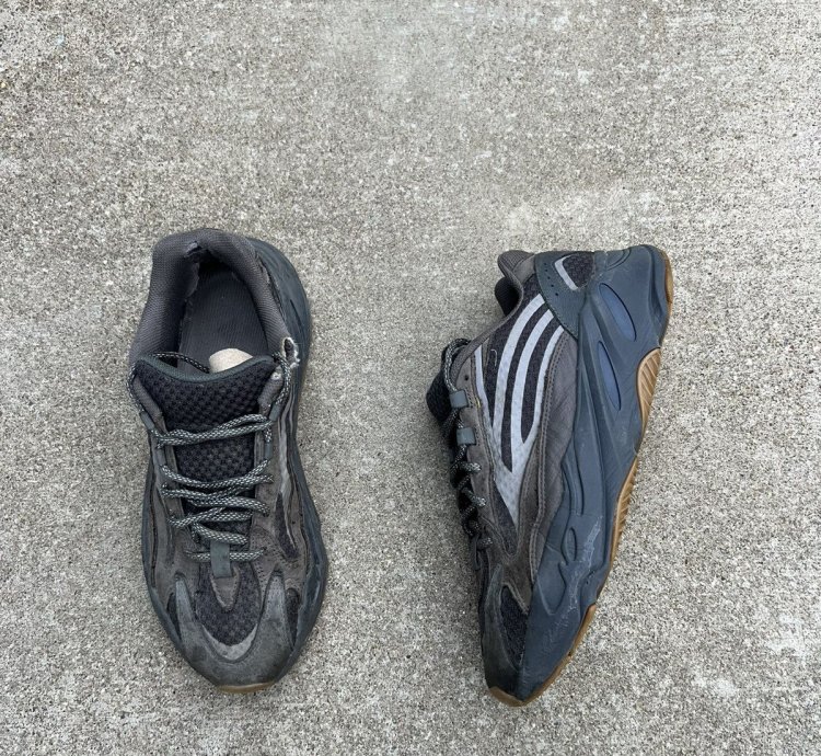 Adidas Yeezy 700 V2 Geode