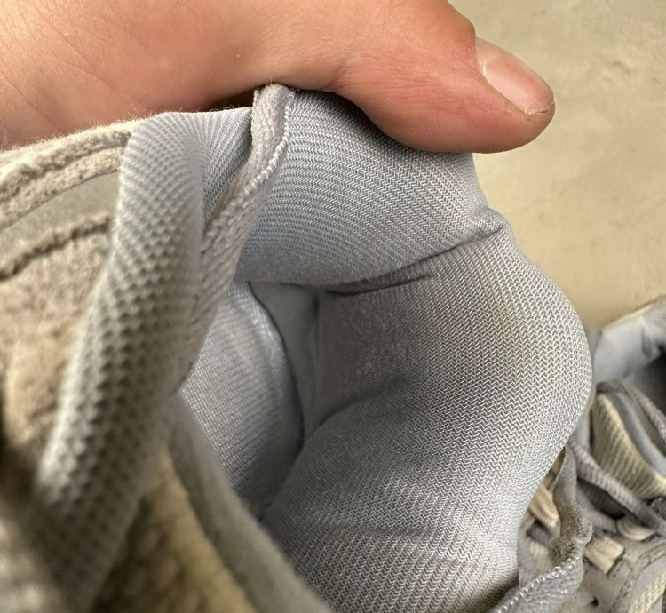 Adidas Yeezy 700 V2 Hospital Blue Sneakers
