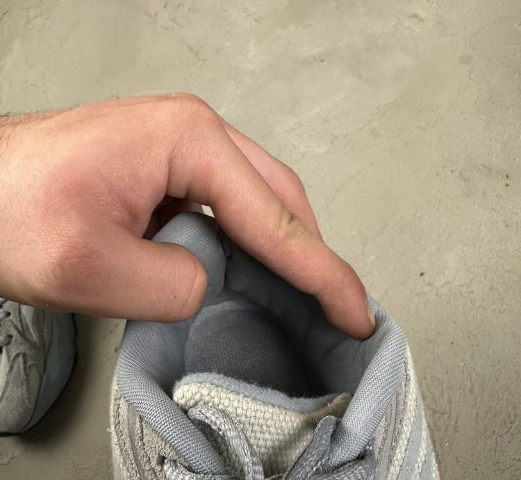 Adidas Yeezy 700 V2 Hospital Blue Sneakers