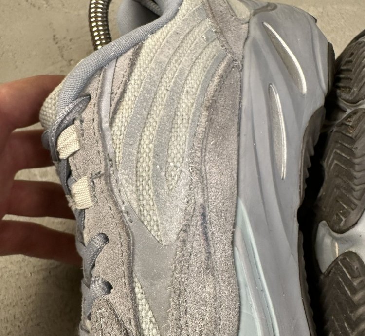 Adidas Yeezy 700 V2 Hospital Blue Sneakers