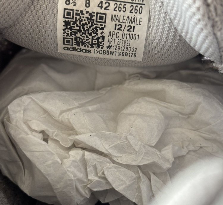 Adidas Yeezy 700 V2 Static