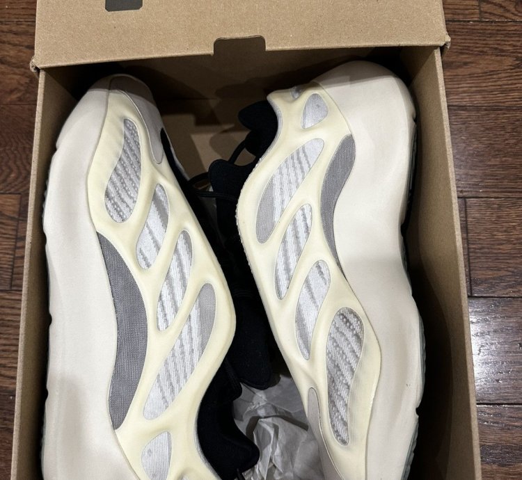 Adidas Yeezy 700 V3 Azael