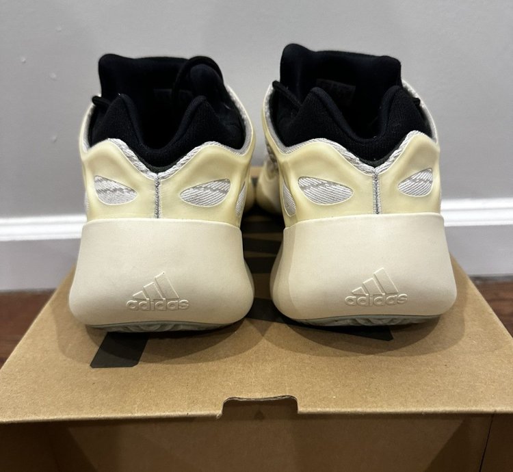 Adidas Yeezy 700 V3 Azael