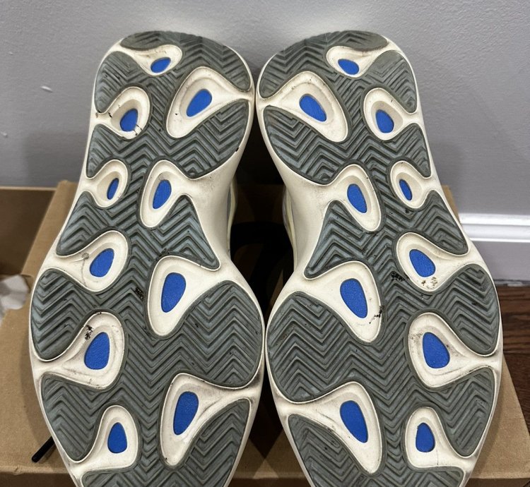 Adidas Yeezy 700 V3 Azael