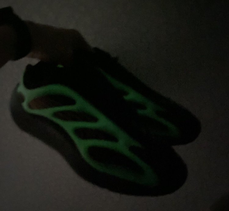 Adidas Yeezy 700 V3 Clay Brown
