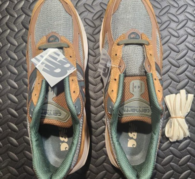 New Balance Carhartt 990v6 Size 12