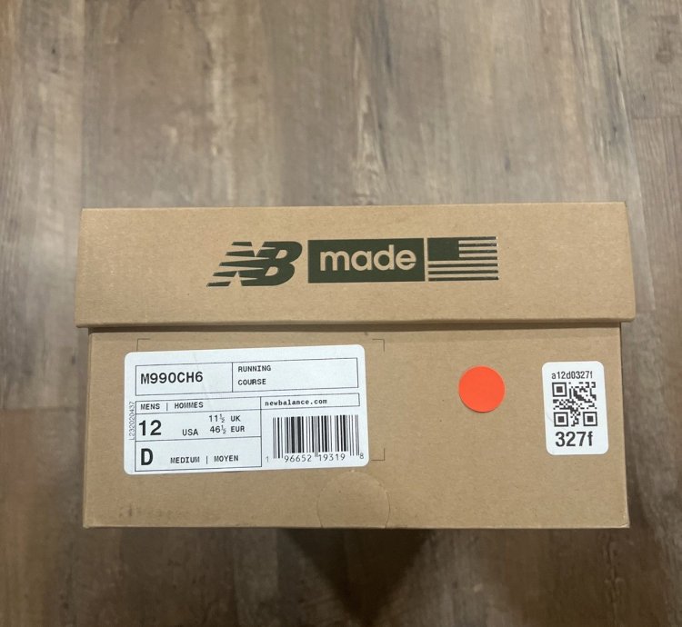 New Balance Carhartt Wip 990v6