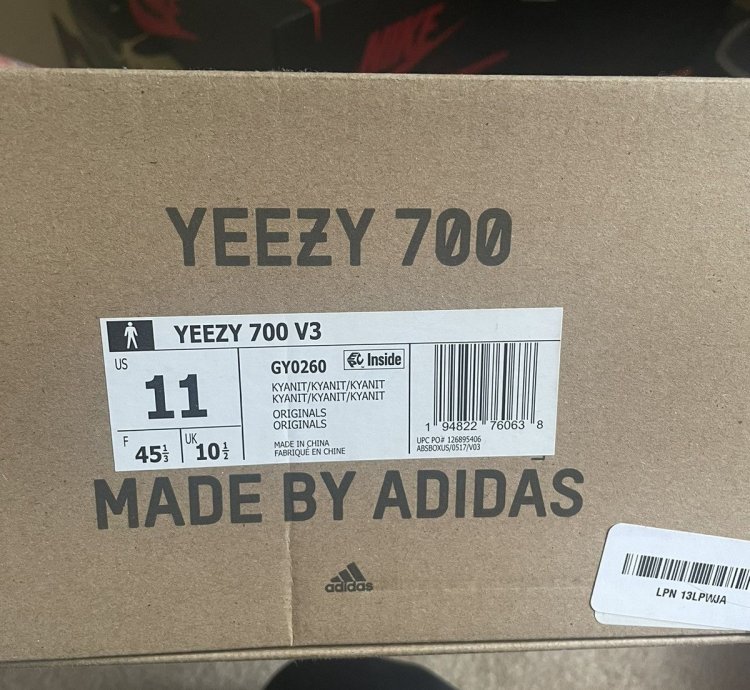 Adidas Yeezy 700 V3 Kyanite
