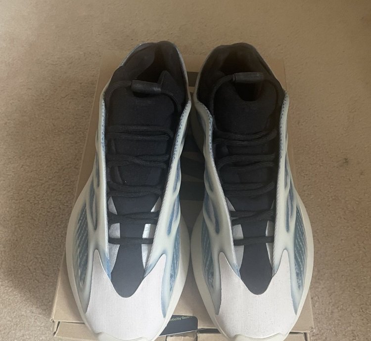 Adidas Yeezy 700 V3 Kyanite