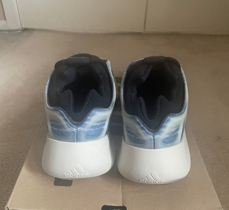 Adidas Yeezy 700 V3 Kyanite