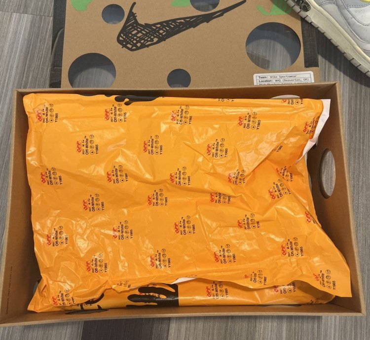 Off-white Nike Dunk Lot 27