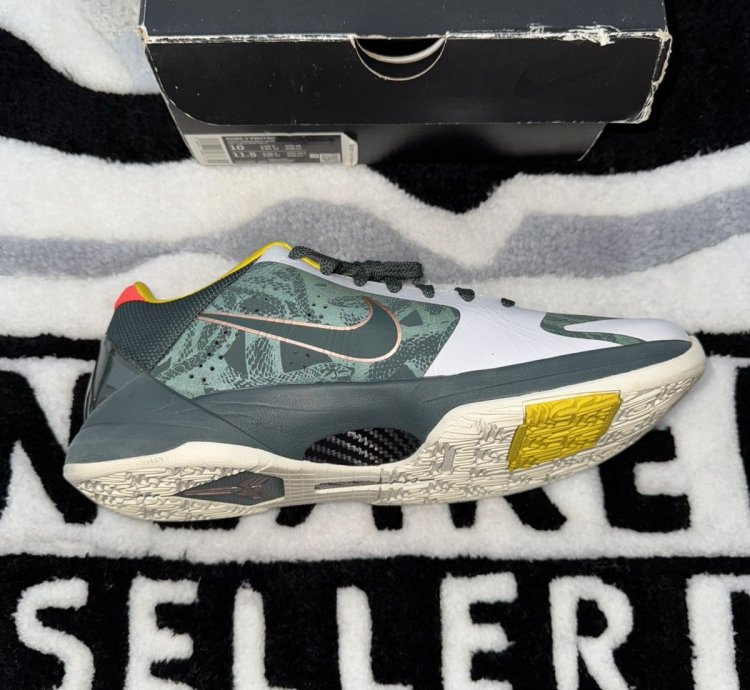 Nike Kobe 5 Protro Eybl size 10