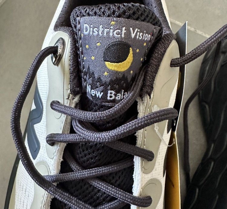 New Balance District Vision