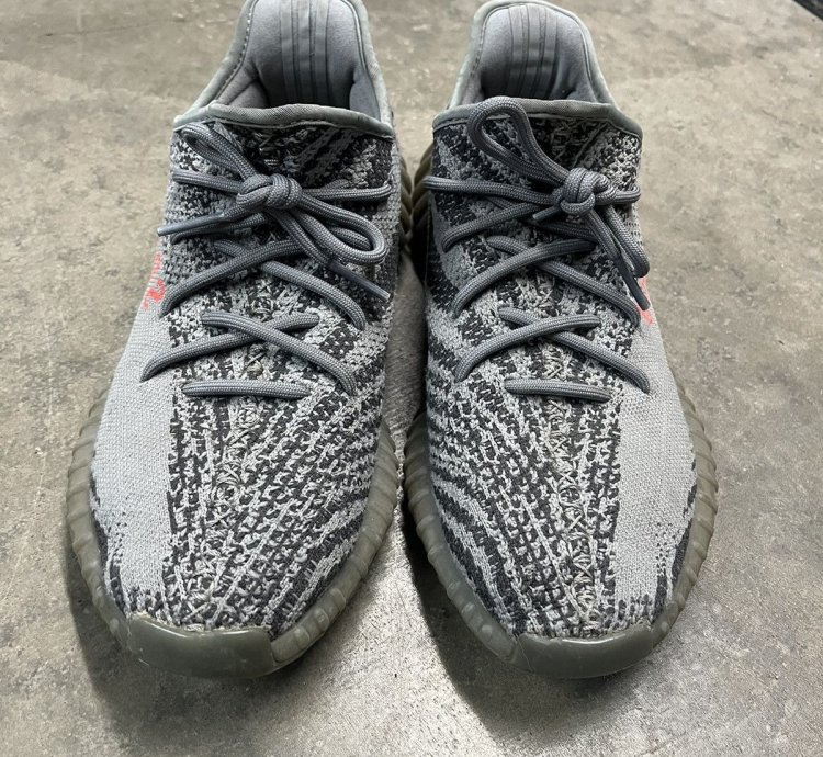 Adidas Yeezy Beluga 2 0 V2