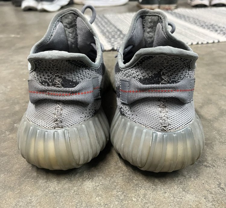 Adidas Yeezy Beluga 2 0 V2