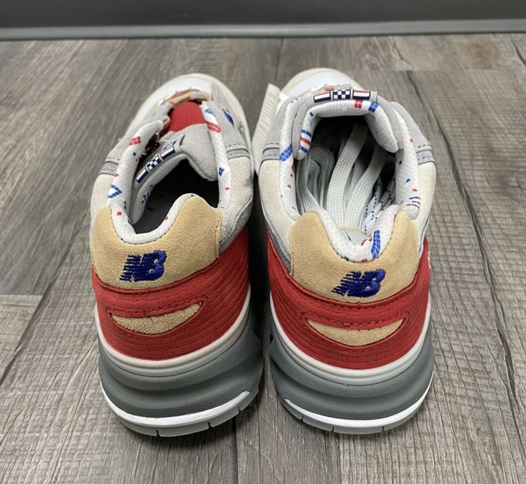 New Balance Hyannis 999 Red