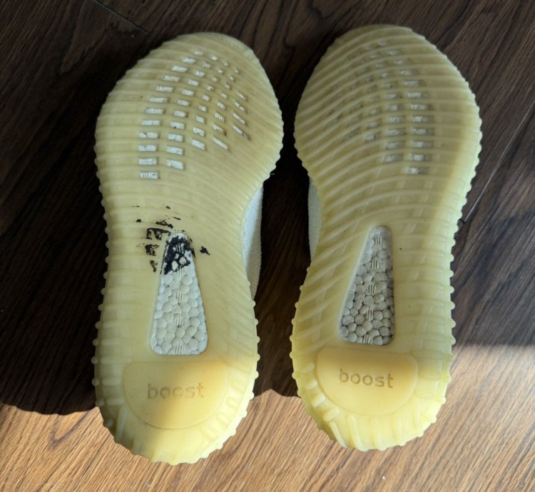 Adidas Yeezy Boost 350 V2