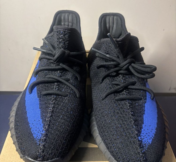 Adidas Yeezy Boost 350 V2 - Dazzling Blue