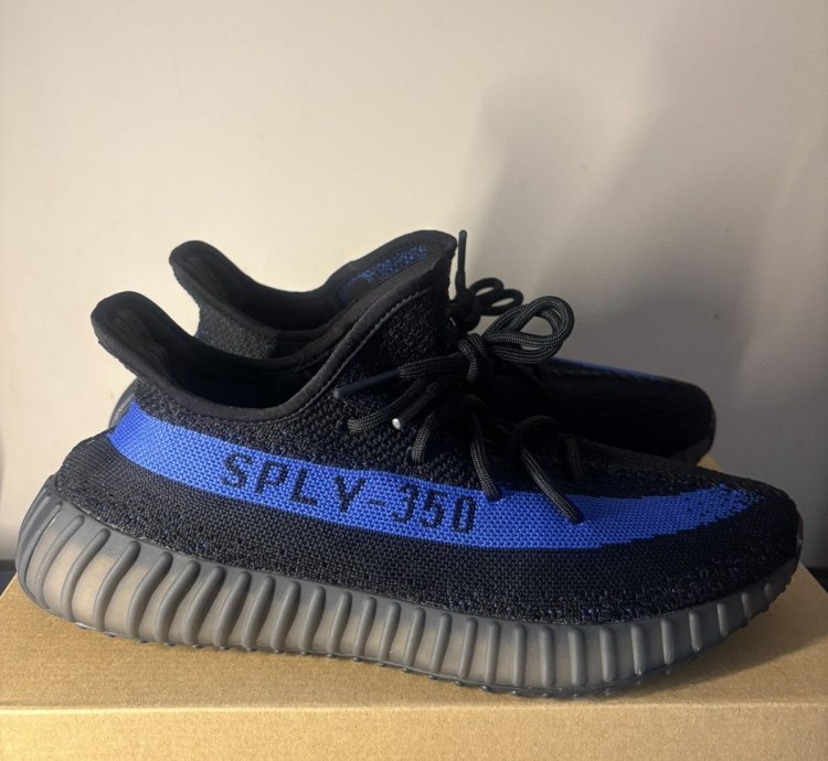 Adidas Yeezy Boost 350 V2 - Dazzling Blue