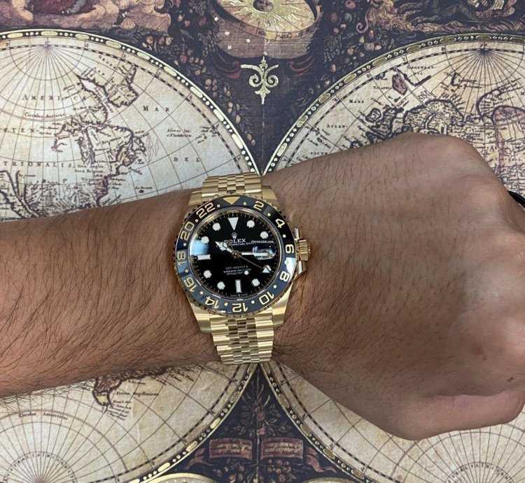 Rolex Gmt-master Ii New Rolex Gmt-master Ii 18k Yellow Gold Ceramic 40mm Jubilee Watch 25 126718