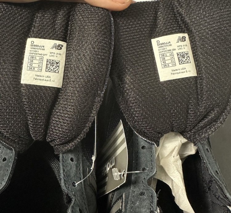 New Balance Jjjjound 990v4