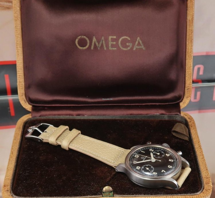 Omega 33 3 Chronograph Rare Early Model Waterproof Black Military Dial 321
